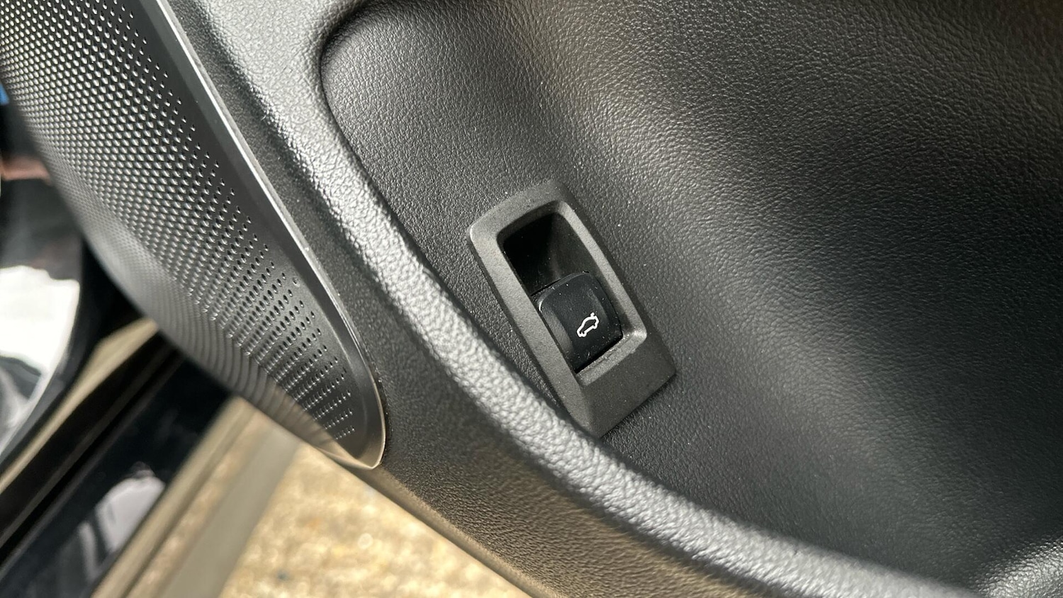 Used BMW i4 2023 for sale - 78057690: Photo 32