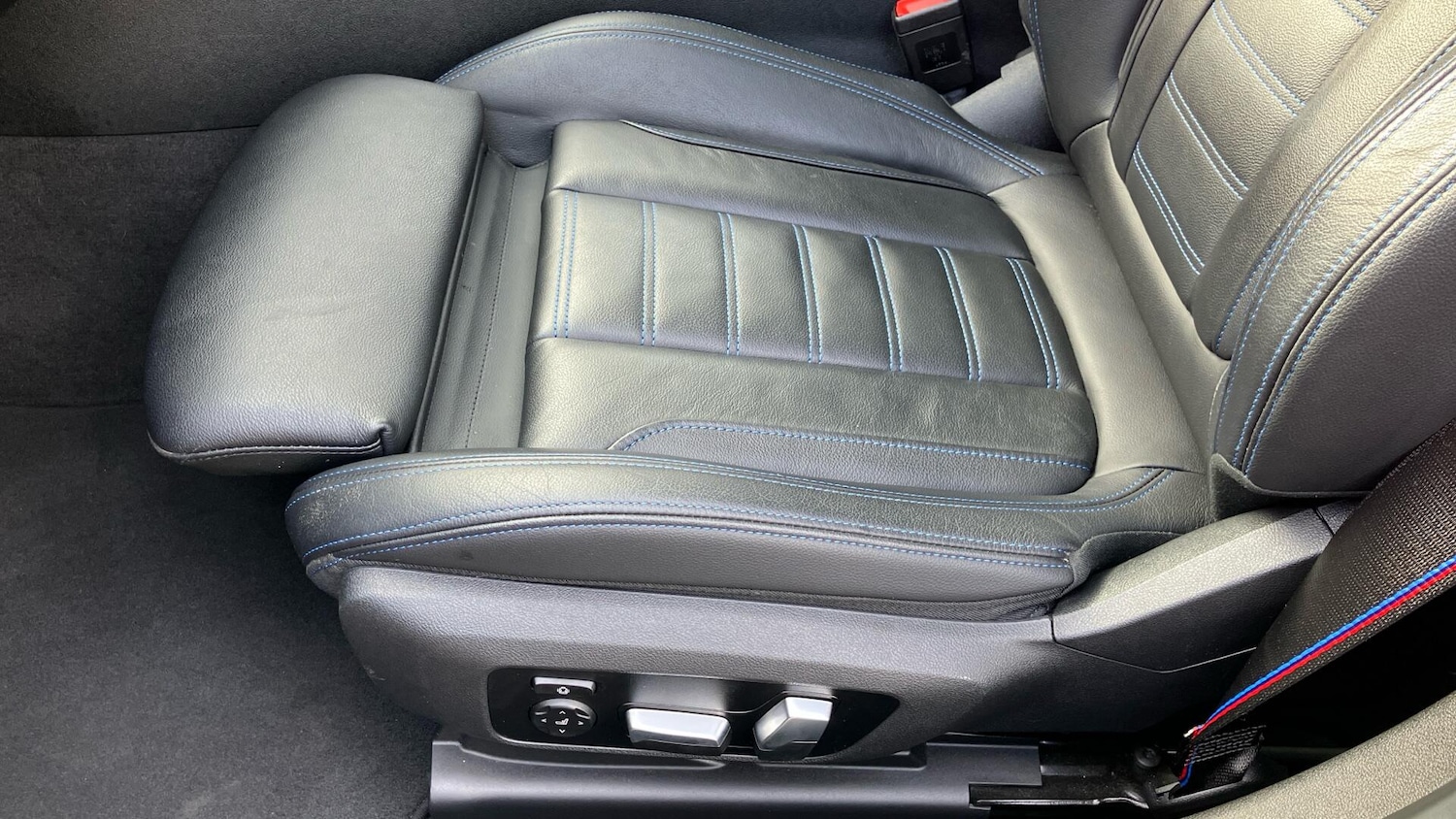 Used BMW 3 Series 2019 for sale - 77612139: Photo 43