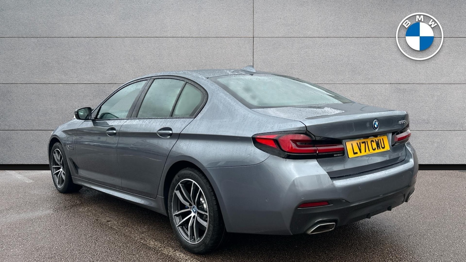 Used BMW 5 Series 2022 for sale - 77646197: Photo 2