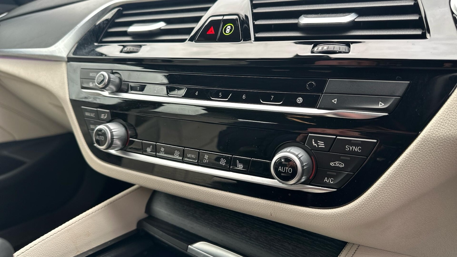 Used BMW 5 Series 2022 for sale - 77646197: Photo 24