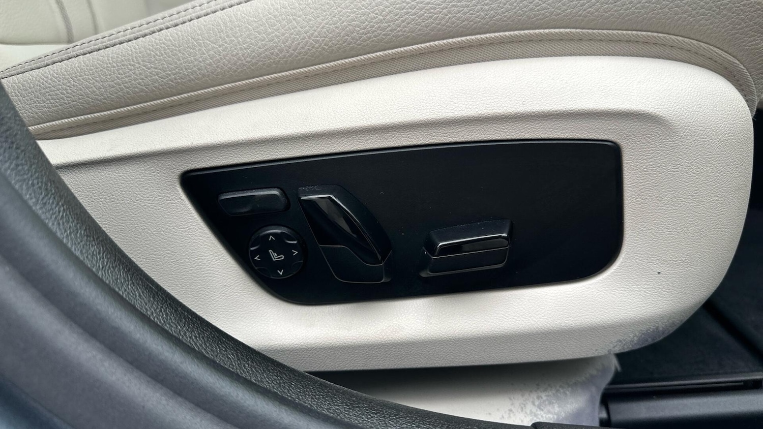 Used BMW 5 Series 2022 for sale - 77646197: Photo 34