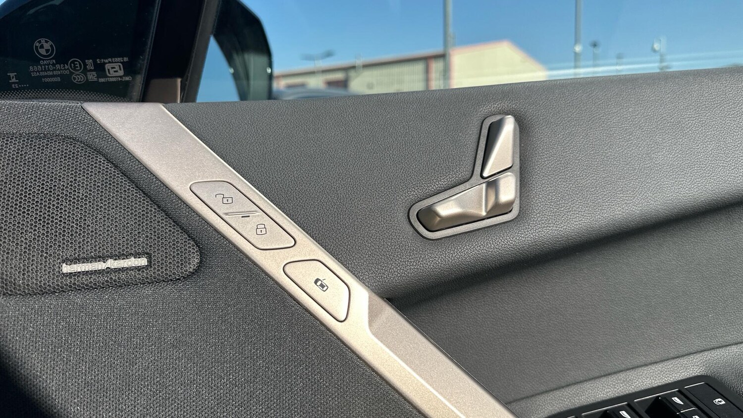 Used BMW iX for sale - 77807777: Photo 28