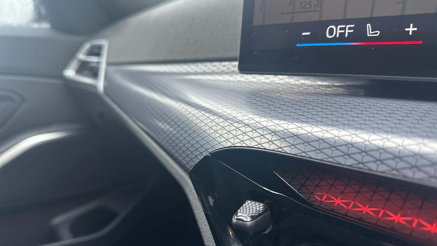 Used BMW 3 Series 2024 for sale - 77604862: Photo 43