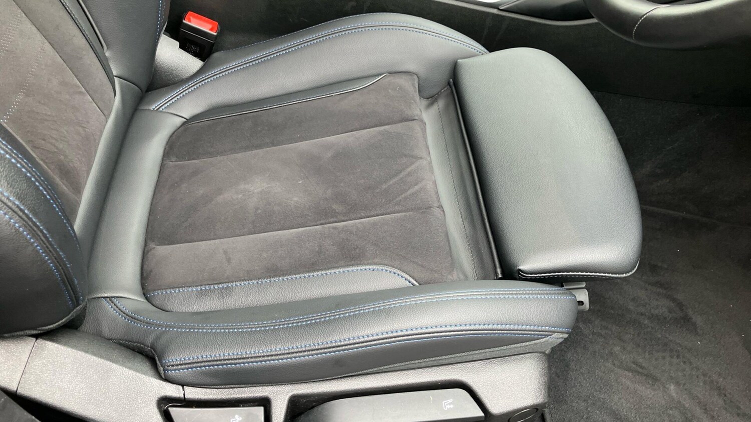 Used BMW 3 Series 2024 for sale - 77604861: Photo 49