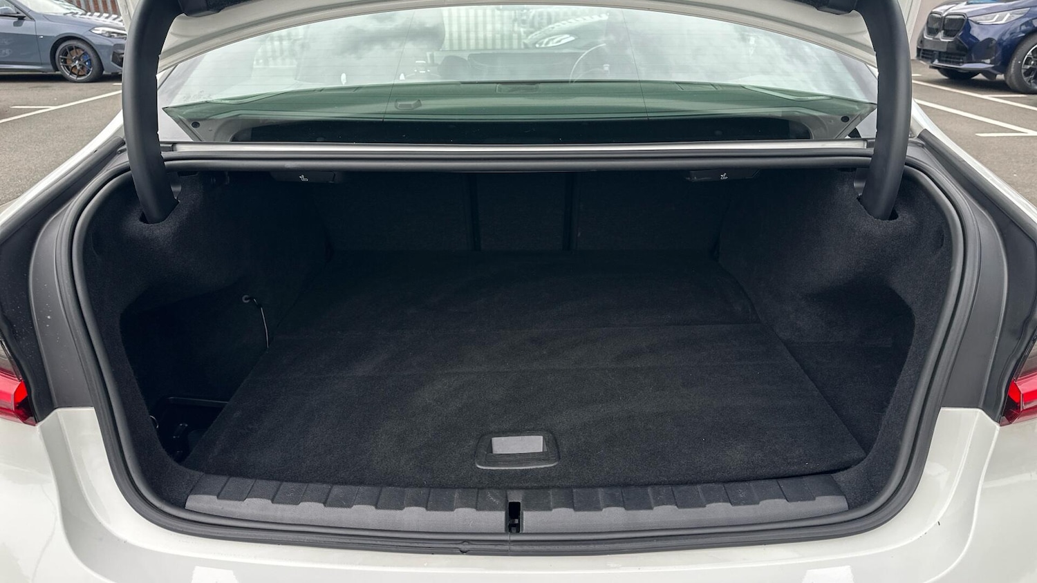 Used BMW 3 Series 2023 for sale - 77604799: Photo 13