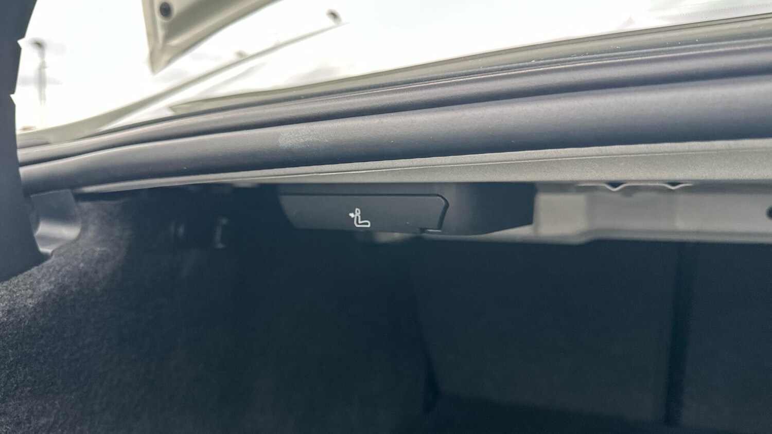 Used BMW 3 Series 2023 for sale - 77604799: Photo 44