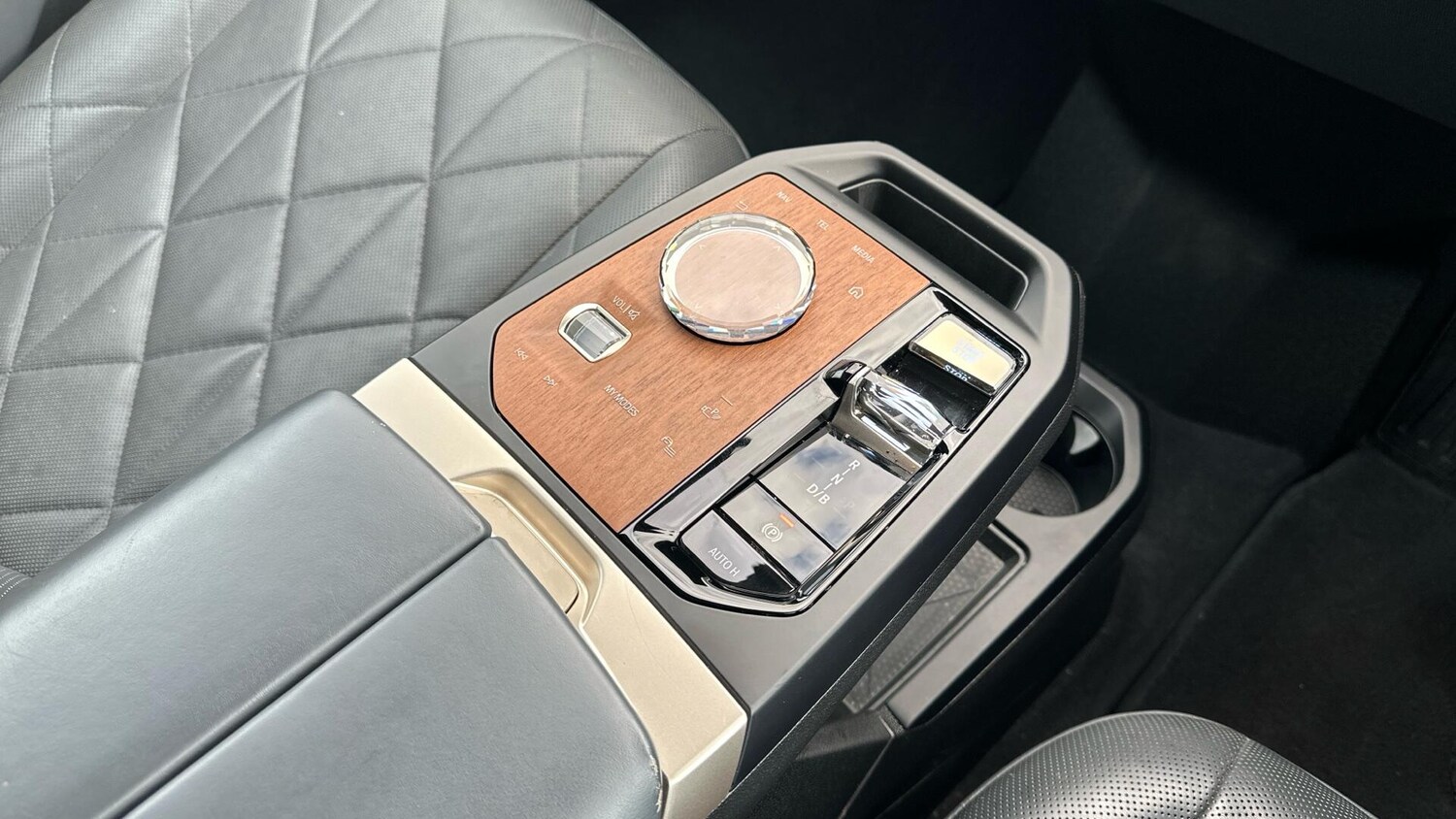 Used BMW iX 2022 for sale - 78072930: Photo 10