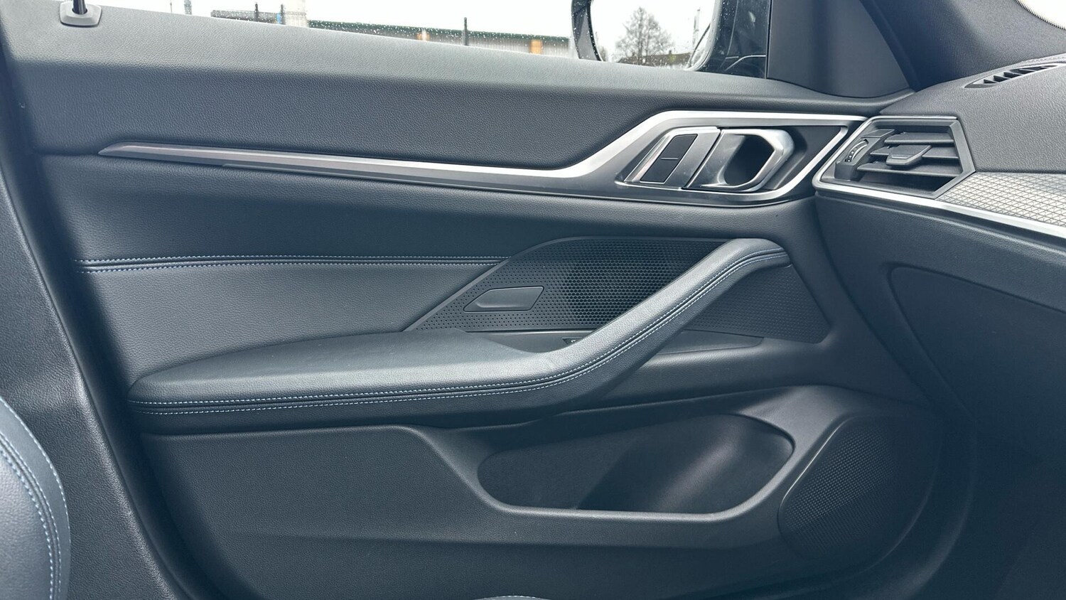 Used BMW i4 2022 for sale - 77852959: Photo 28