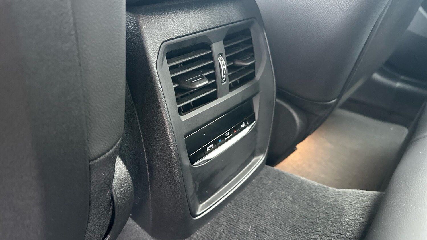 Used BMW i4 2022 for sale - 77852959: Photo 41