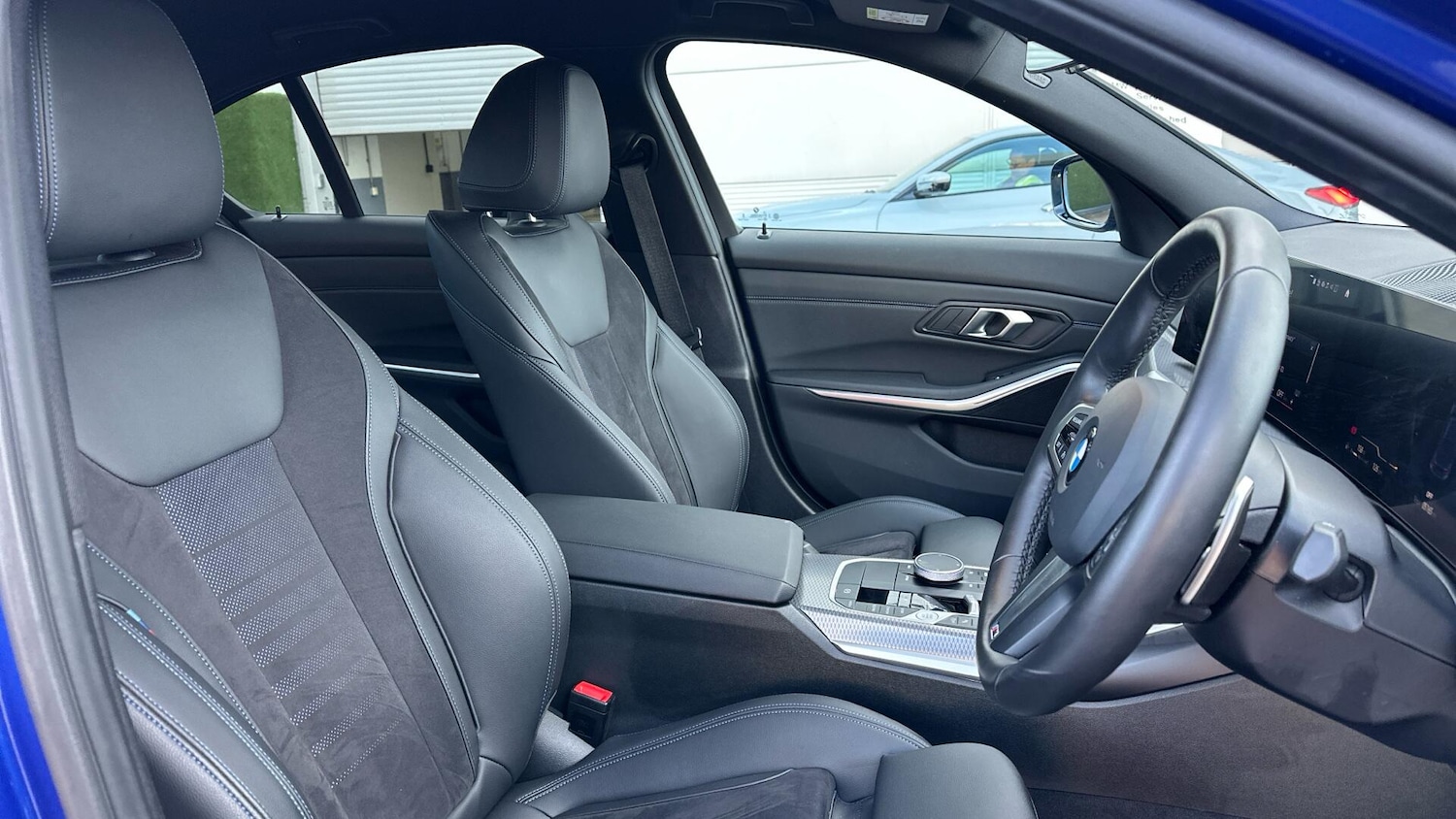 Used BMW 3 Series 2024 for sale - 77604845: Photo 11