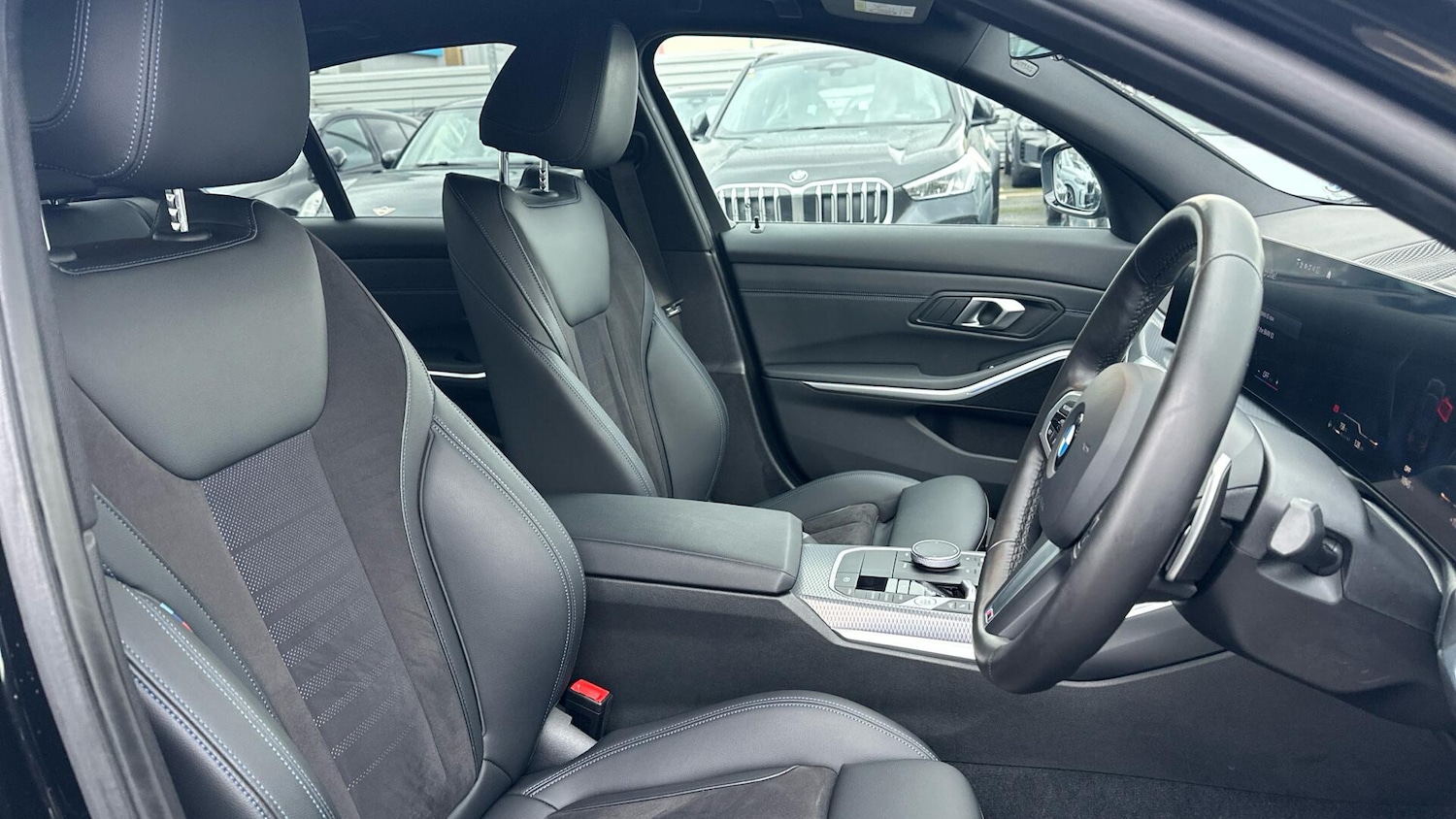 Used BMW 3 Series 2024 for sale - 77604680: Photo 11