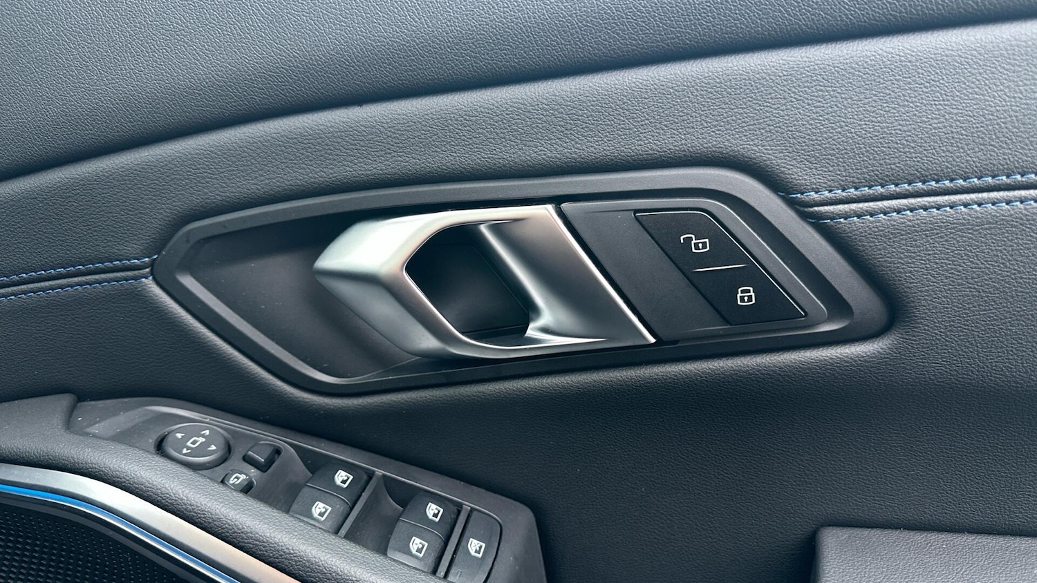 Used BMW 3 Series 2024 for sale - 77604680: Photo 30