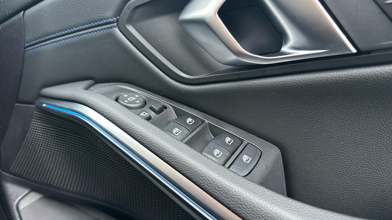 Used BMW 3 Series 2024 for sale - 77604680: Photo 31