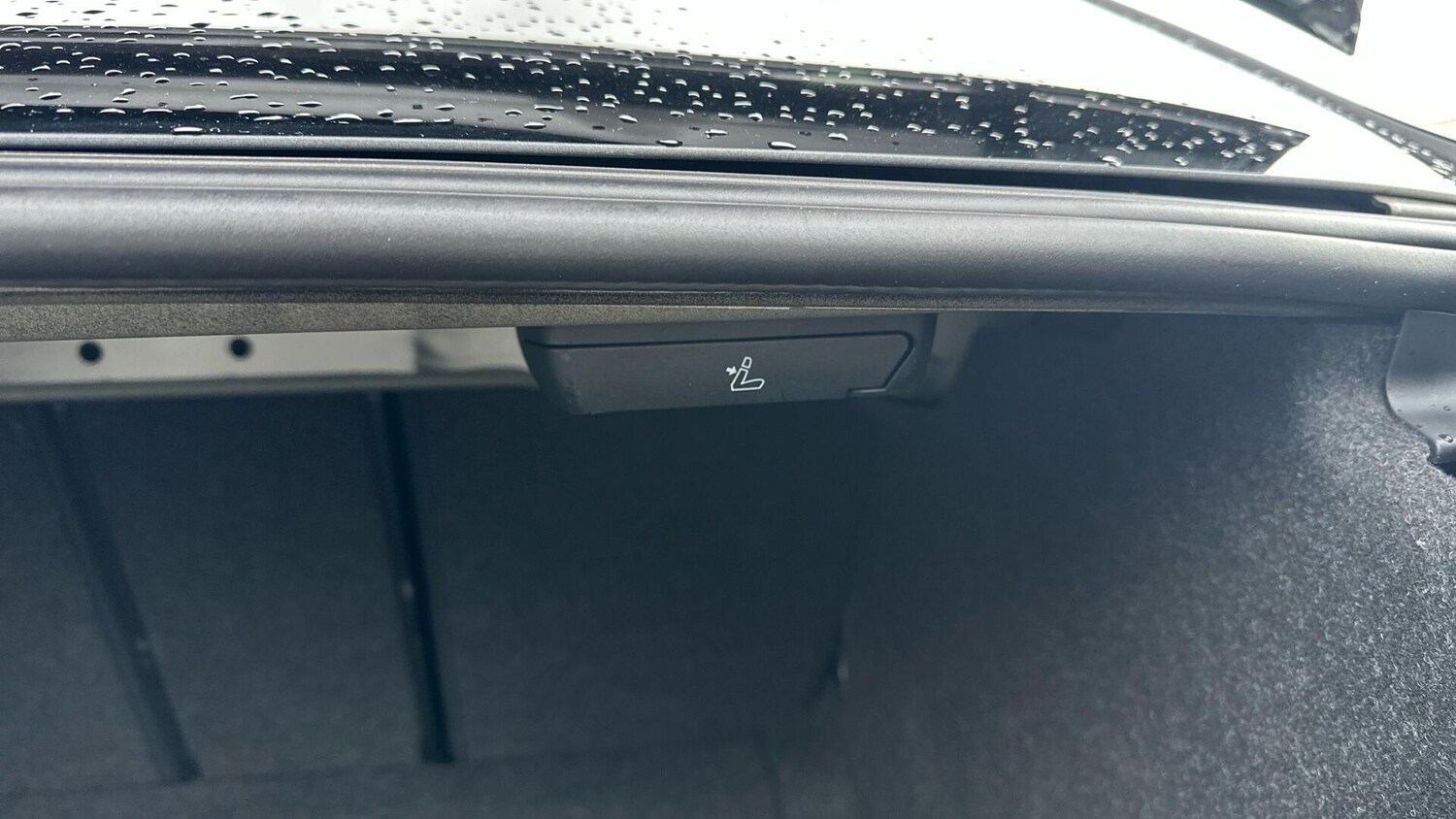 Used BMW 3 Series 2024 for sale - 77604680: Photo 42