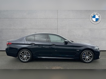 Used BMW 5 Series 2022 for sale - 77604808: Photo