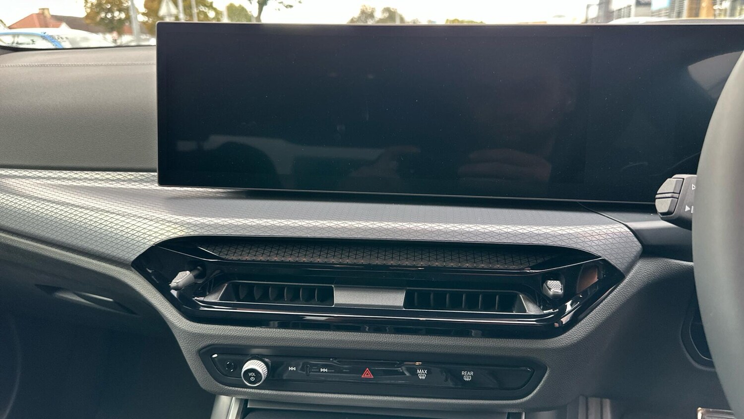 Used BMW 3 Series 2025 for sale - 77604814: Photo 8