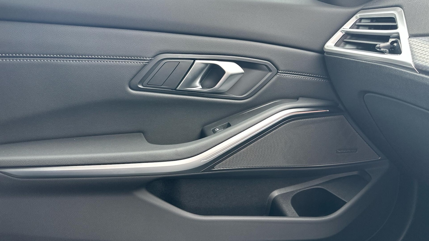 Used BMW 3 Series 2025 for sale - 77604674: Photo 41