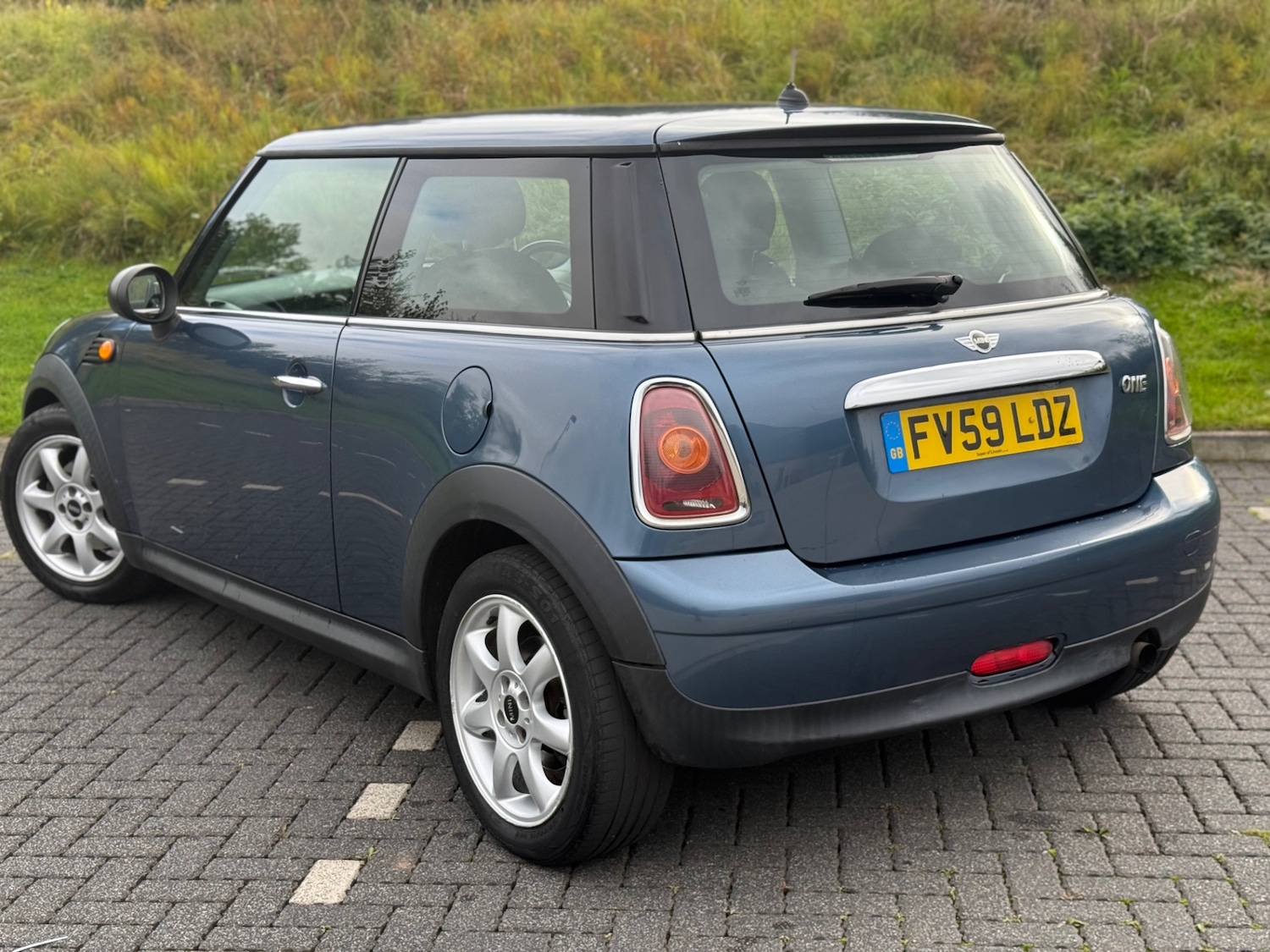 Used MINI Hatch 2010 for sale - 76157750: Photo 5