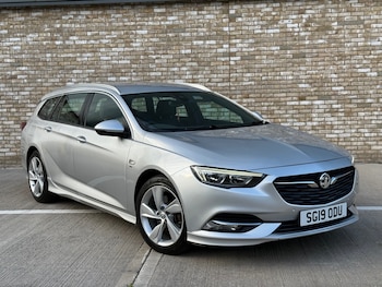 2019 (19) - 2.0 Turbo D SRi Vx-line Nav 5dr