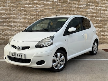 Used Toyota AYGO 2011 for sale - 75438045: Photo
