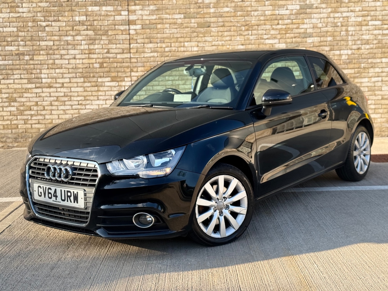 Used Audi A1 2015 for sale - 76097625: Photo 3