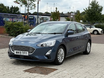2019 (19) - 1.0 EcoBoost 125 Titanium 5dr Auto