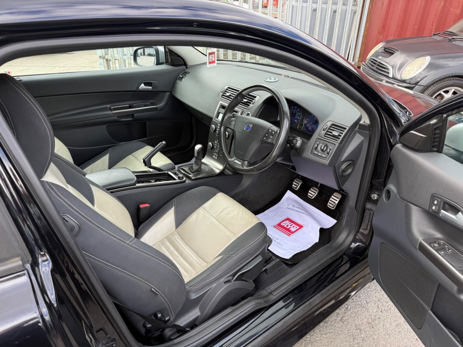 Used Volvo C30 2010 for sale - 78086261: Photo 14