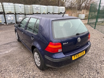 Used Volkswagen Golf 2001 for sale - 77497404: Photo
