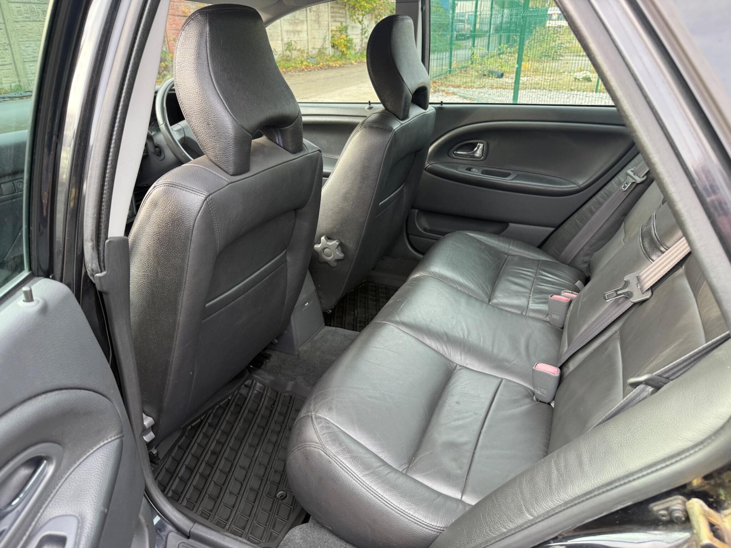 Used Volvo S40 2003 for sale - 76549103: Photo 15