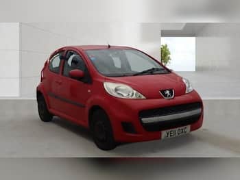 Used Peugeot 107 2011 for sale - 79698238: Photo