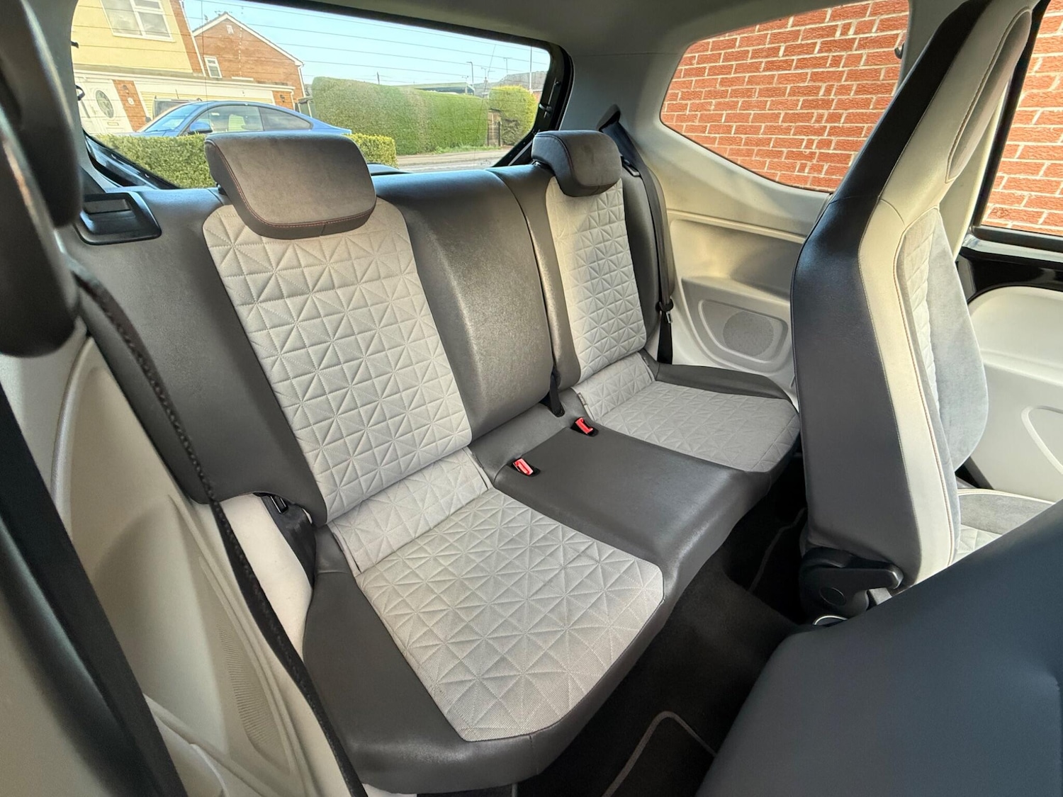 Used Volkswagen up! 2019 for sale - 78047639: Photo 11