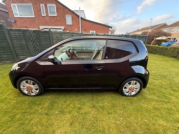 Used Volkswagen up! 2019 for sale - 78047639: Photo