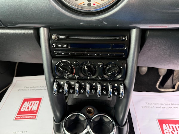 Used MINI Hatch 2004 for sale - 76238944: Photo 19