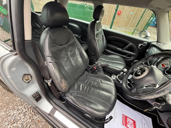 Used MINI Hatch 2004 for sale - 76238944: Photo 20