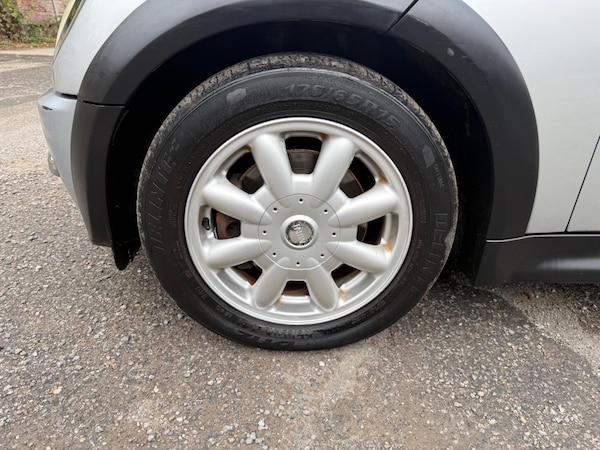 Used MINI Hatch 2004 for sale - 76238944: Photo 24