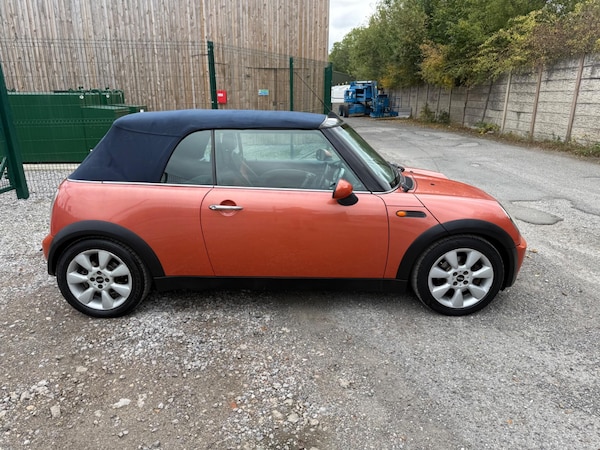 Used MINI Convertible 2006 for sale - 76226305: Photo 18