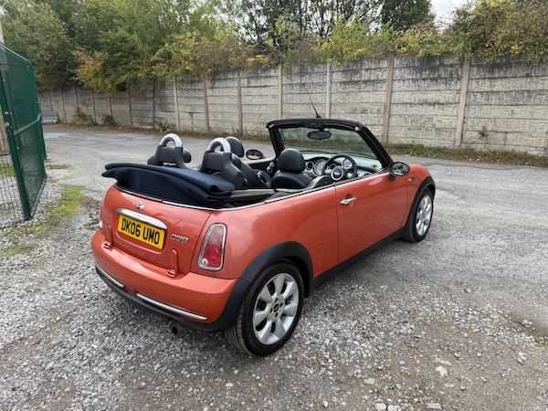 Used MINI Convertible 2006 for sale - 76226305: Photo 19