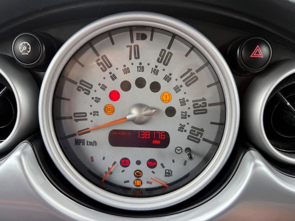 Used MINI Convertible 2006 for sale - 76226305: Photo 30