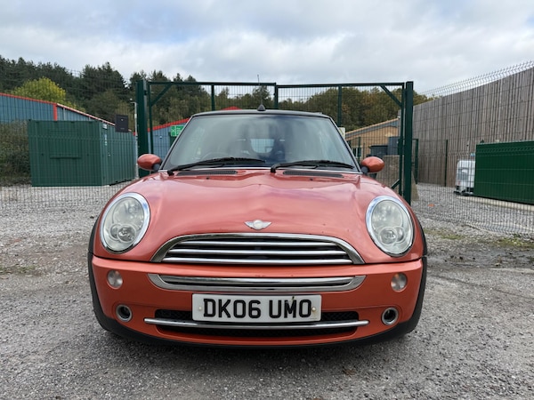 Used MINI Convertible 2006 for sale - 76226305: Photo 7