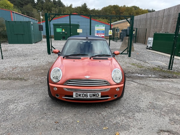 Used MINI Convertible 2006 for sale - 76226305: Photo 8