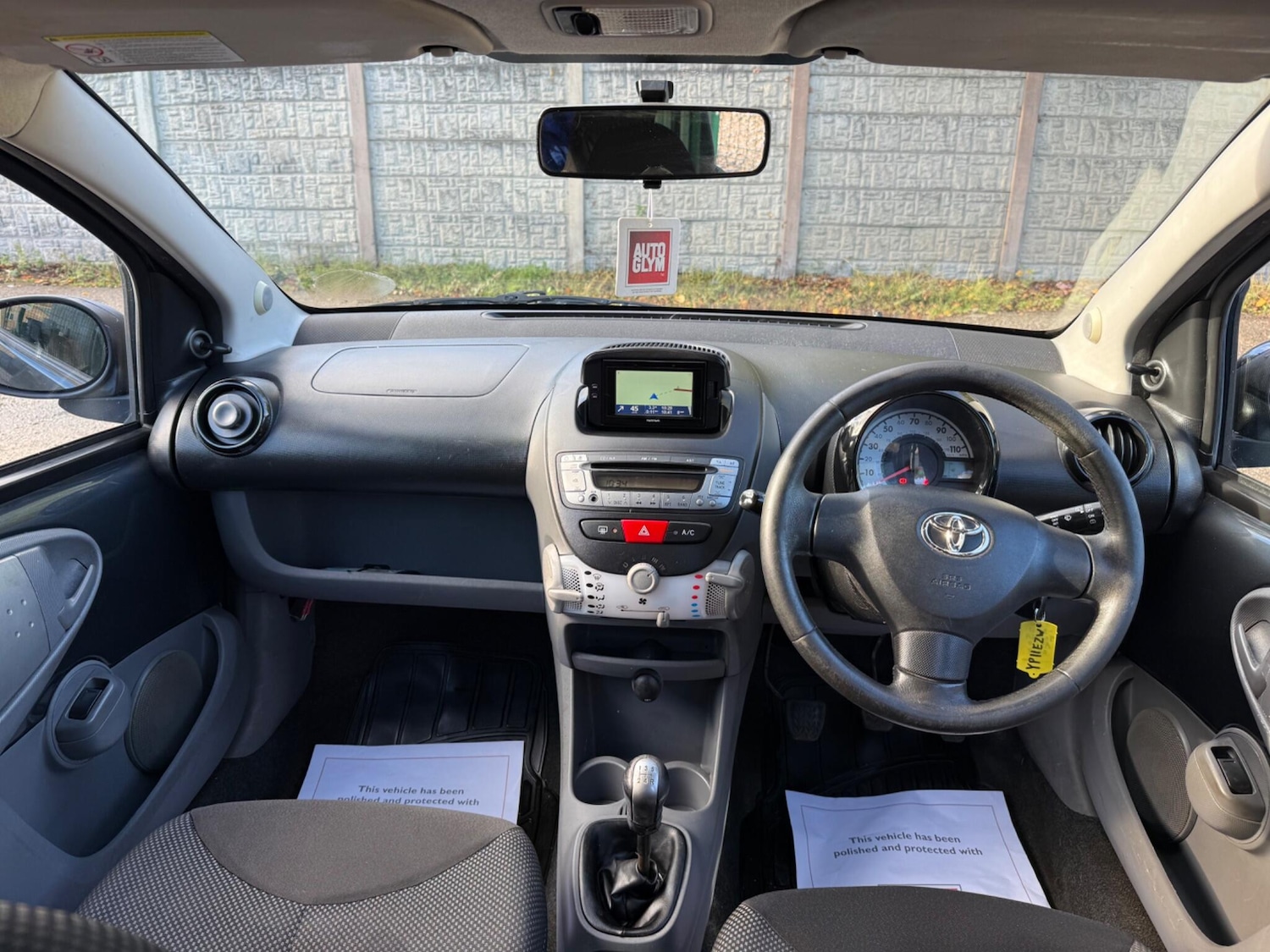 Used Toyota AYGO 2011 for sale - 76336302: Photo 11