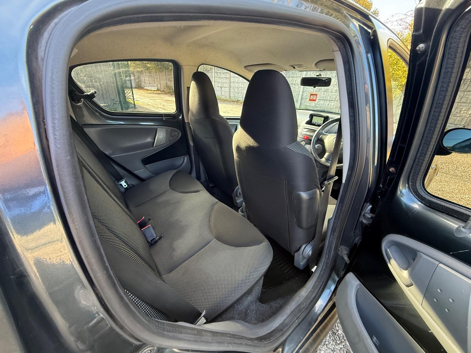 Used Toyota AYGO 2011 for sale - 76336302: Photo 15