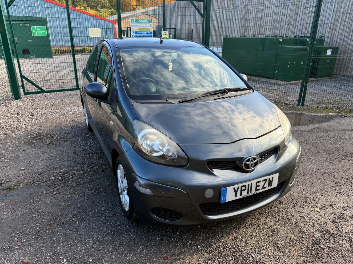 Used Toyota AYGO 2011 for sale - 76336302: Photo 2