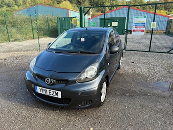 Used Toyota AYGO 2011 for sale - 76336302: Photo