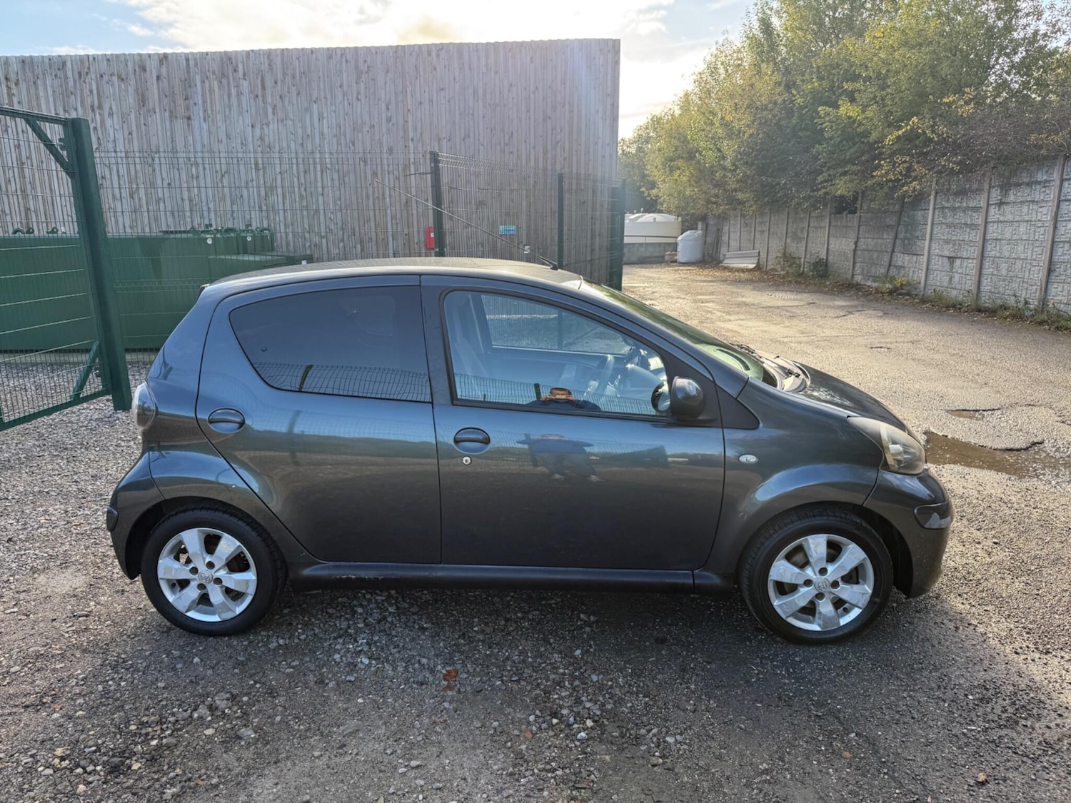 Used Toyota AYGO 2011 for sale - 76336302: Photo 9