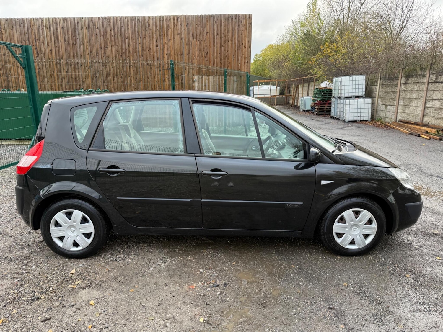 Used Renault Megane 2004 for sale - 76952634: Photo 7