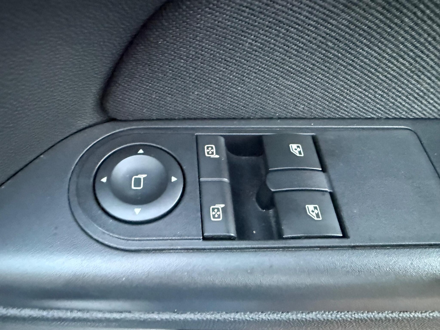 Used Vauxhall Astra 2009 for sale - 77016040: Photo 17