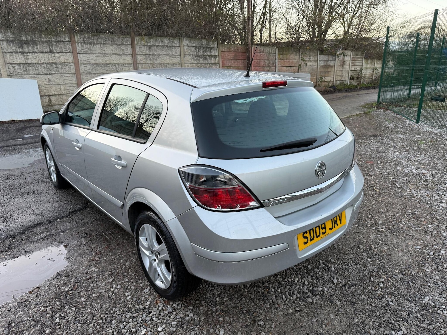 Used Vauxhall Astra 2009 for sale - 77016040: Photo 4