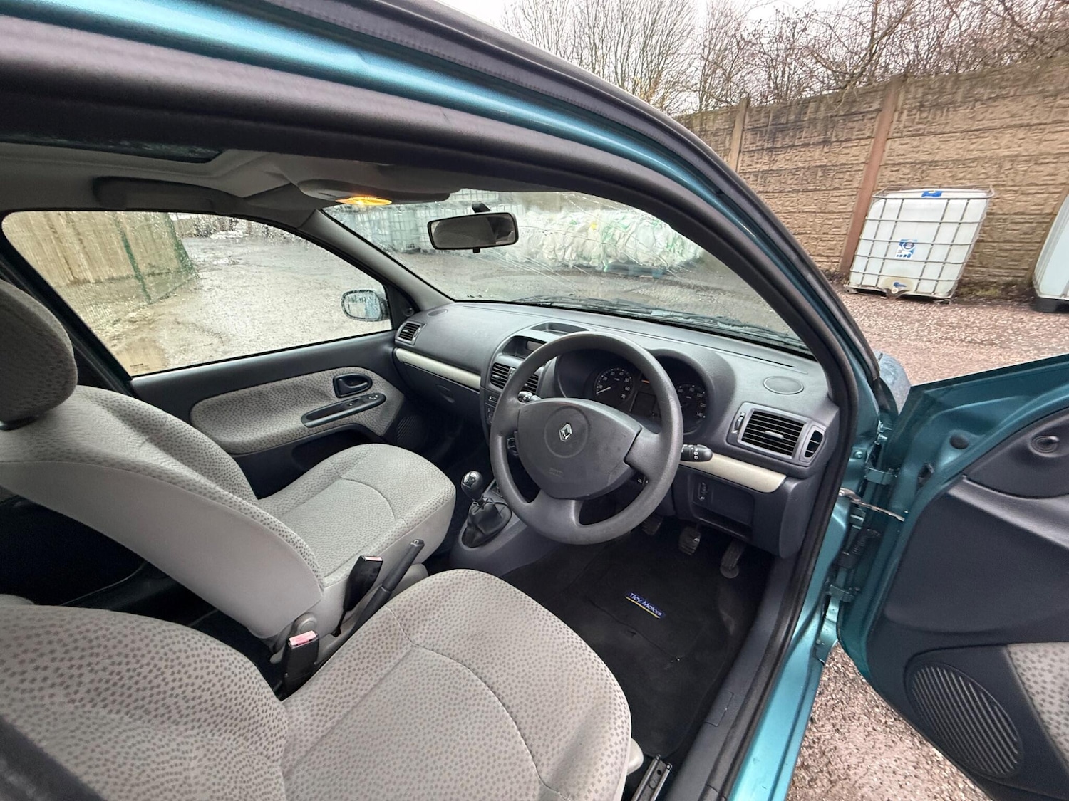 Used Renault Clio 2005 for sale - 77386971: Photo 10