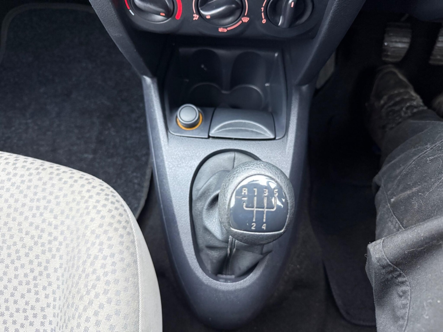 Used Renault Clio 2005 for sale - 77386971: Photo 11